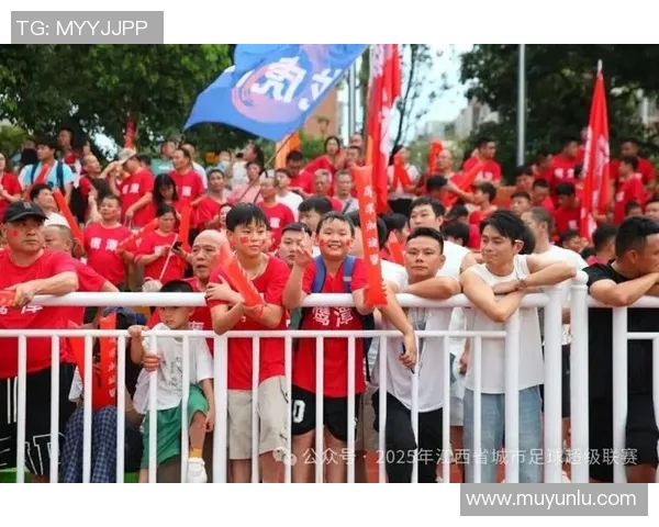 萧岗村热情洋溢直播足球比赛现场球迷齐聚共庆激情时刻