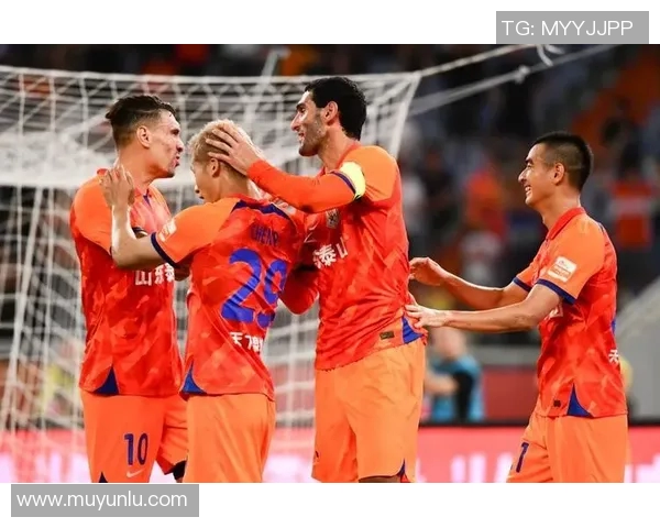 鲁能泰山与上海绿地的激烈对决展现中超联赛的精彩与魅力