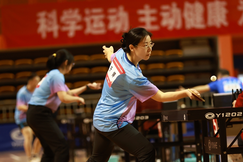 问鼎娱乐app第五届北京教育系统教职工乒乓球赛收官 体医工融合助力赛事升级(图1)