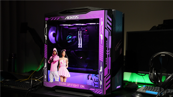 问鼎娱乐硬核性能技嘉AORUS为PCL赛事解说RASH悲喜定制电竞MOD主机(图7)